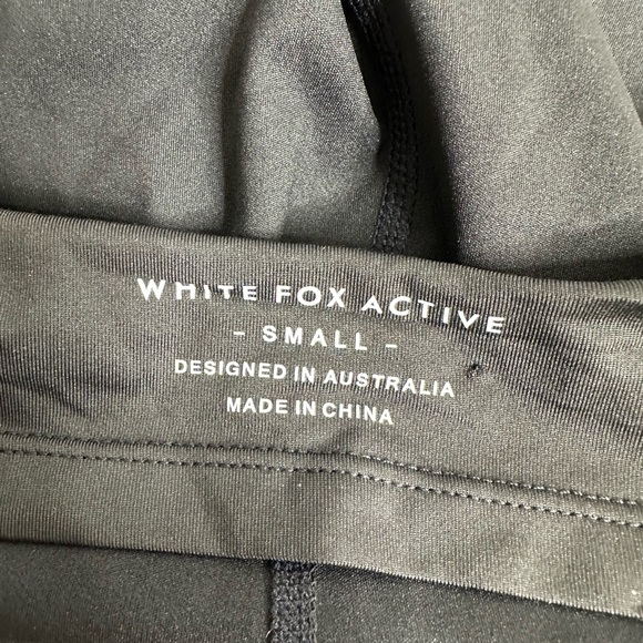 White Fox Boutique Black Athleisure Flare Jumpsuit Women's - Size Small - Picture 8 of 8